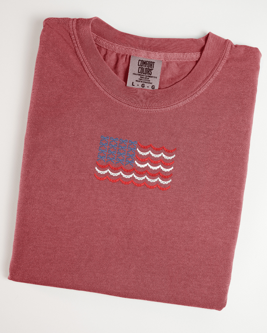 Bows & Scallops Flag Tee