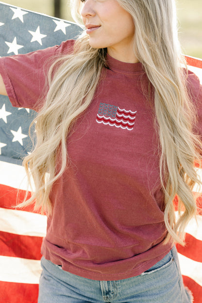 Bows & Scallops Flag Tee