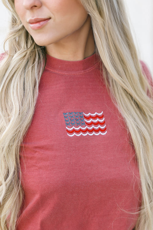 Bows & Scallops Flag Tee