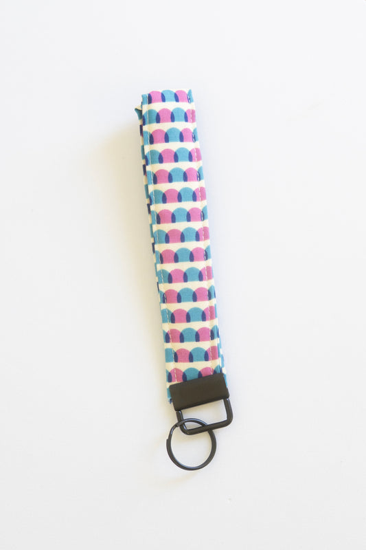 Wristlet Keychain - Blue Purple Scallop